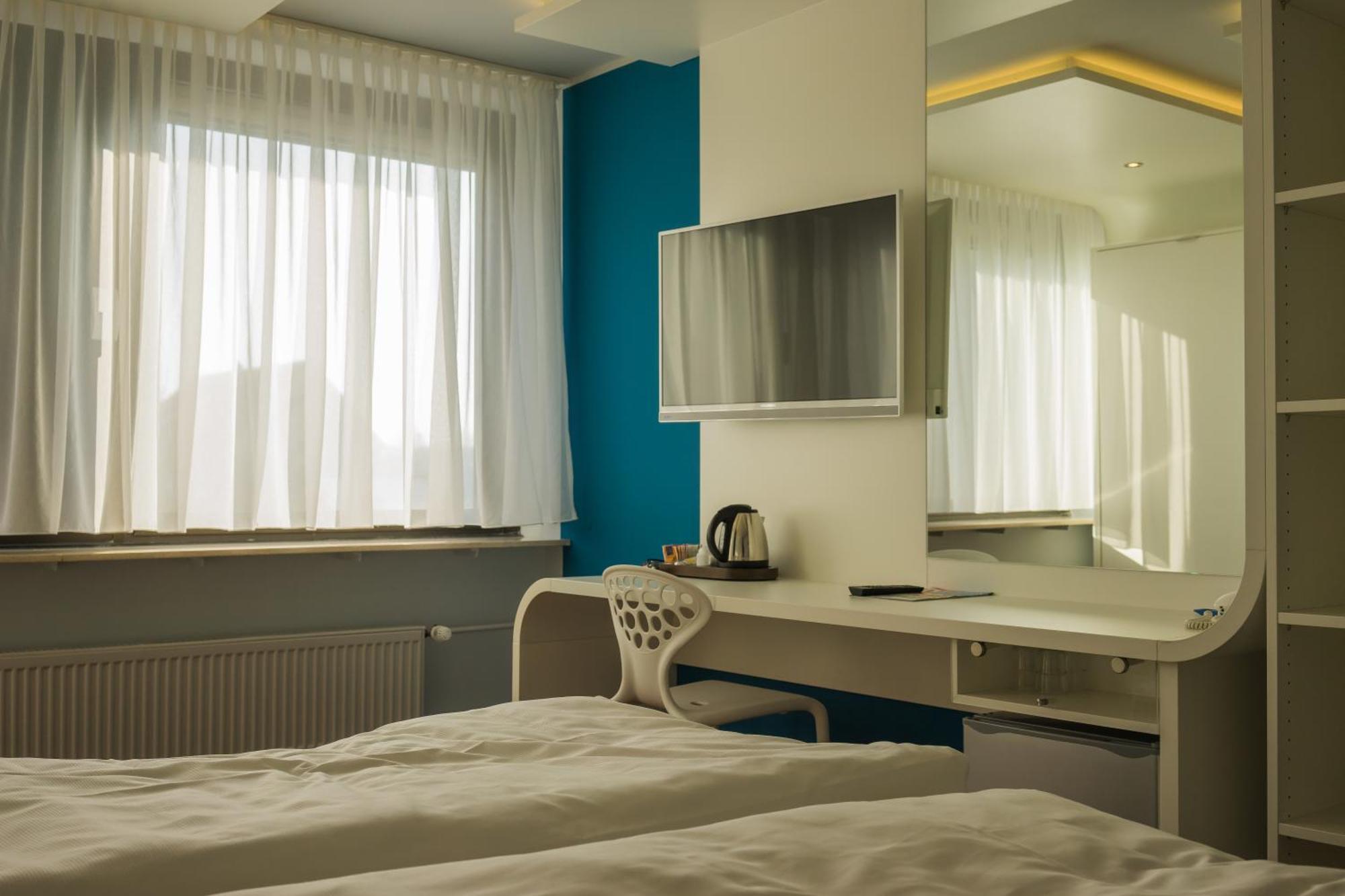 Hotel Knorz زيمدورف الغرفة الصورة