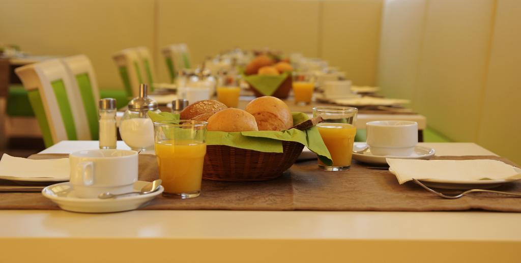 Hotel Knorz زيمدورف المظهر الخارجي الصورة